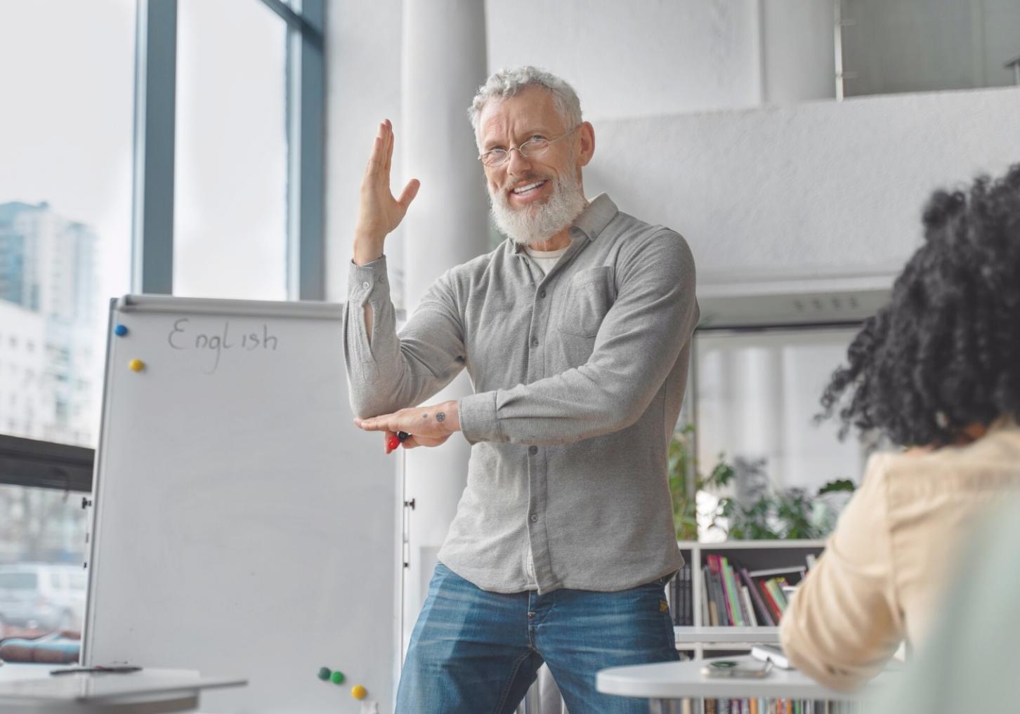 Detaillierte Finanzanalyse mit Diagrammen und Kennzahlen